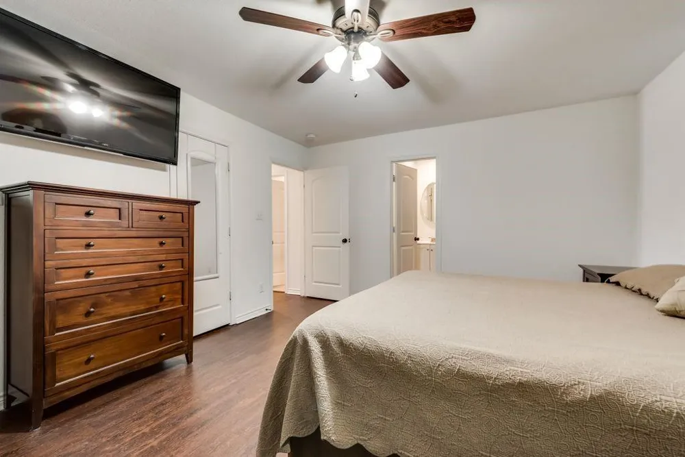 8302 Chesham Drive Rowlett, TX 75088
