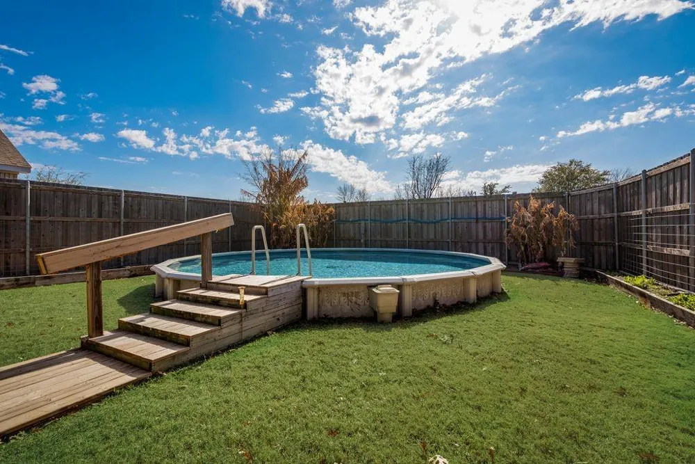 8302 Chesham Drive Rowlett, TX 75088