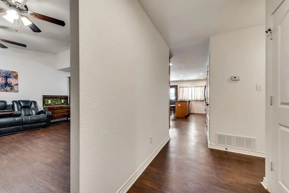 8302 Chesham Drive Rowlett, TX 75088