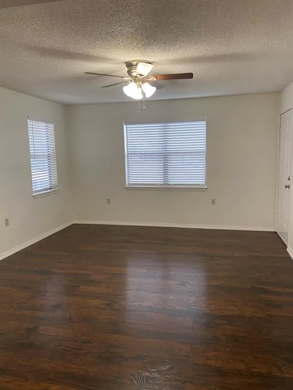 384 W Van Alstyne Parkway Van Alstyne, TX 75495