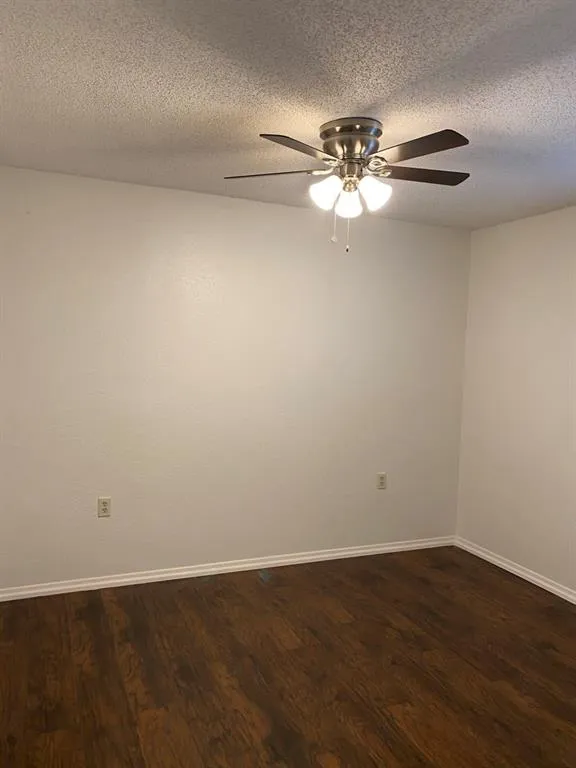 384 W Van Alstyne Parkway Van Alstyne, TX 75495