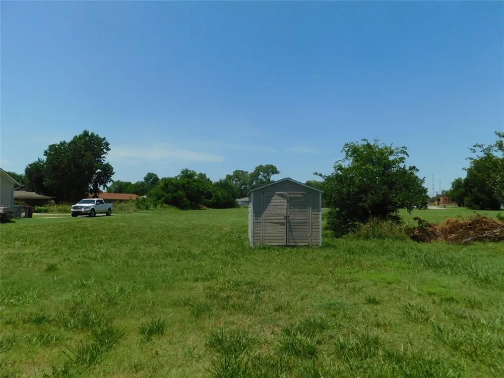 384 W Van Alstyne Parkway Van Alstyne, TX 75495