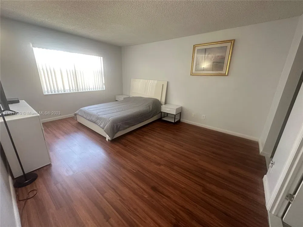 401 Golden Isles Dr #603 Hallandale Beach, FL 33009