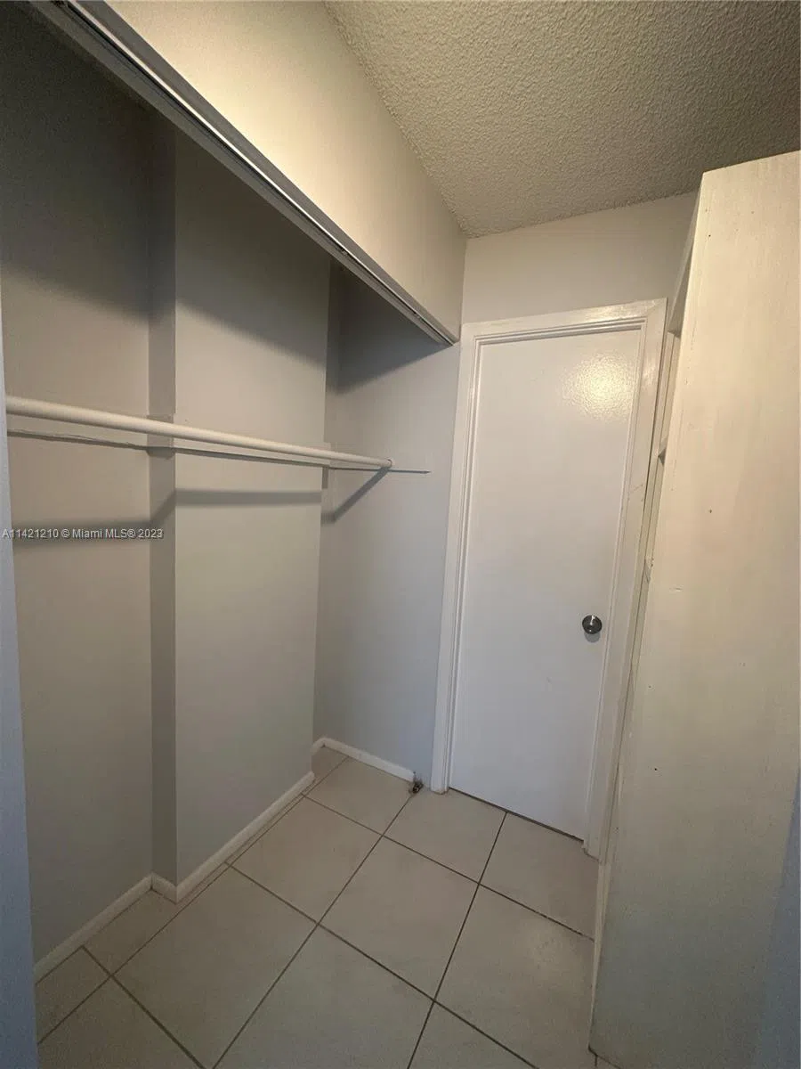 401 Golden Isles Dr #603 Hallandale Beach, FL 33009