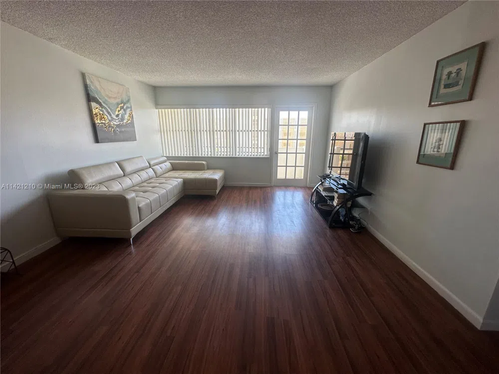 401 Golden Isles Dr #603 Hallandale Beach, FL 33009
