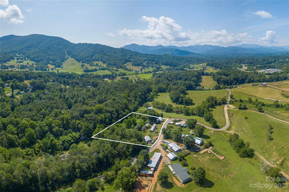 492, 518 and 524 Scruggs Circle Canton, NC 28716