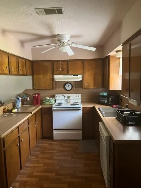 1512 North 9th Street Conroe, TX 77301