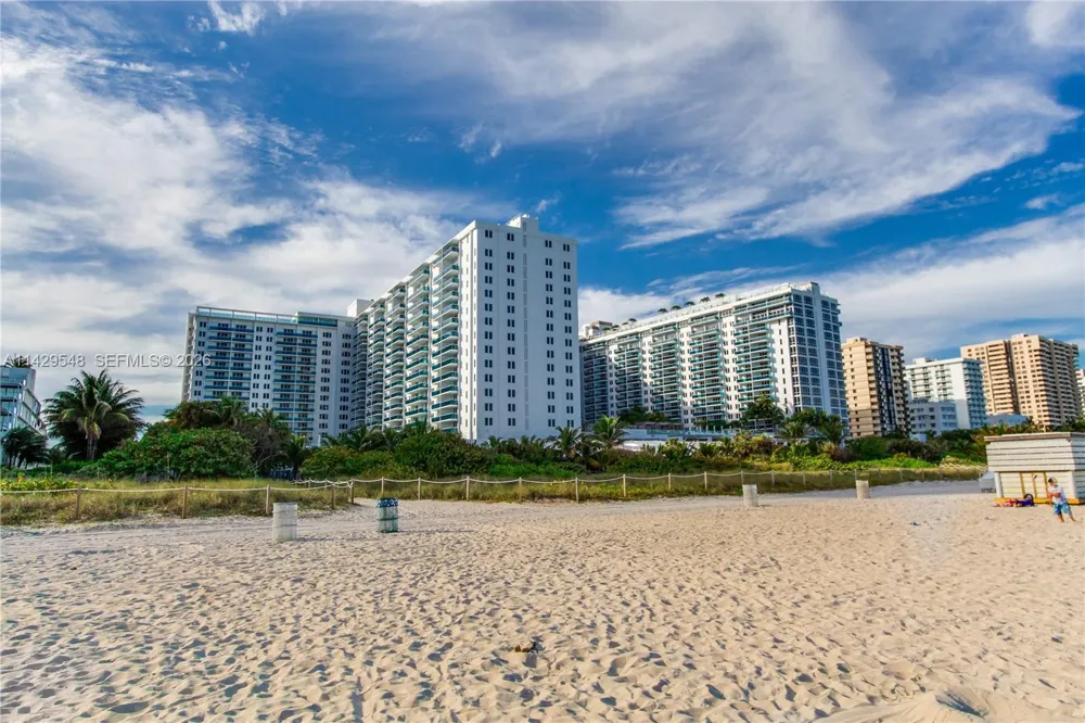 102 24th St #1006 Miami Beach, FL 33139