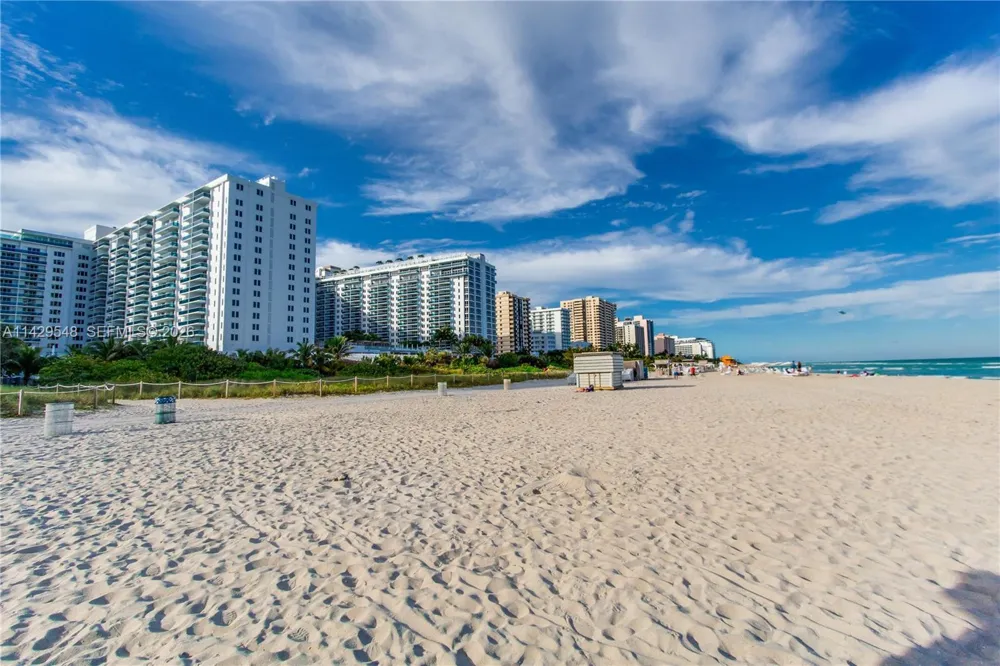 102 24th St #1006 Miami Beach, FL 33139