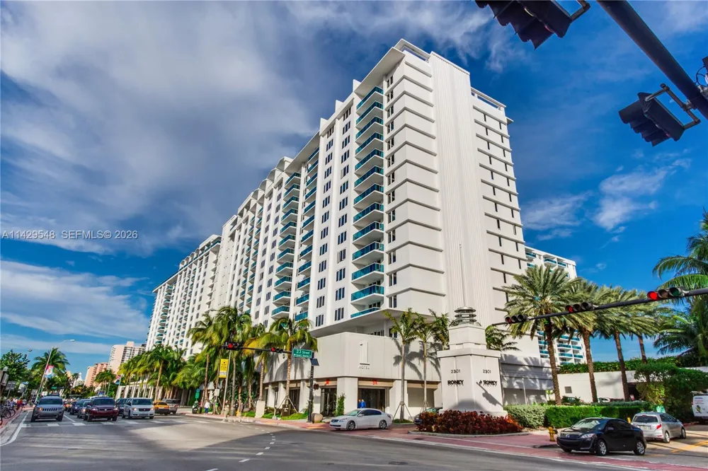 102 24th St #1006 Miami Beach, FL 33139