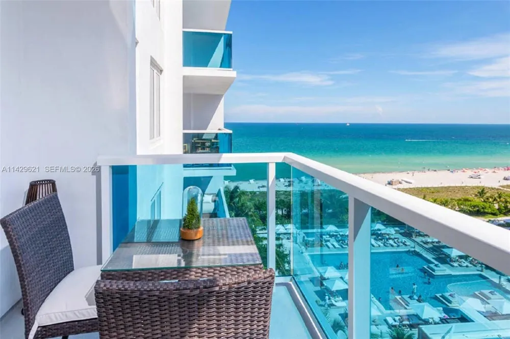 102 24th St #1108 Miami Beach, FL 33139