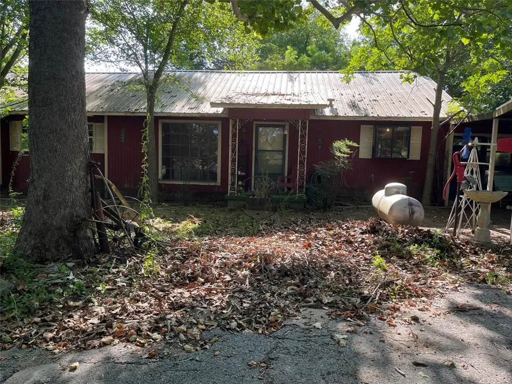 7687 Fm 17 Grand Saline, TX 75140