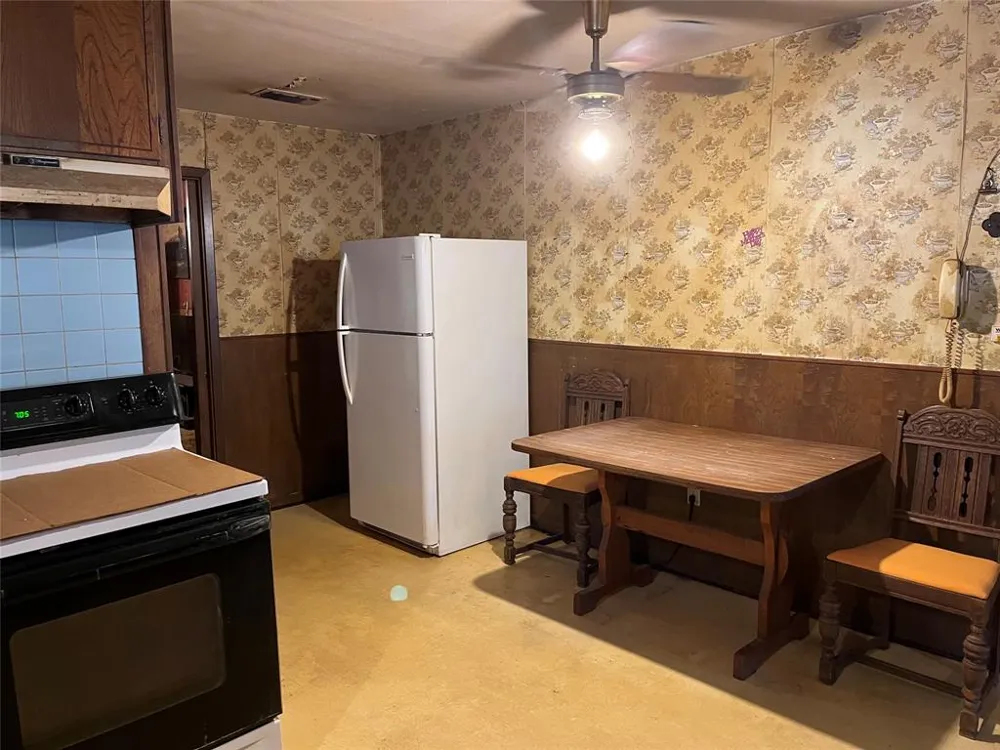 7687 Fm 17 Grand Saline, TX 75140