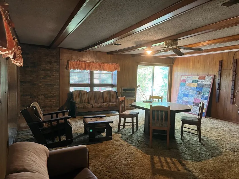 7687 Fm 17 Grand Saline, TX 75140