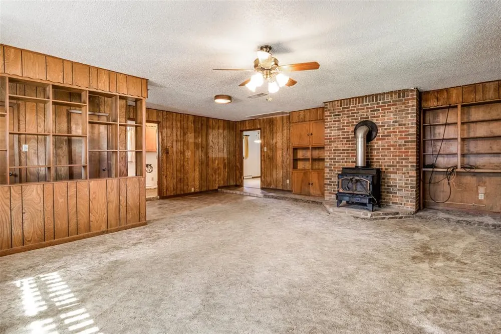 2102 County Road 2610 Bonham, TX 75418