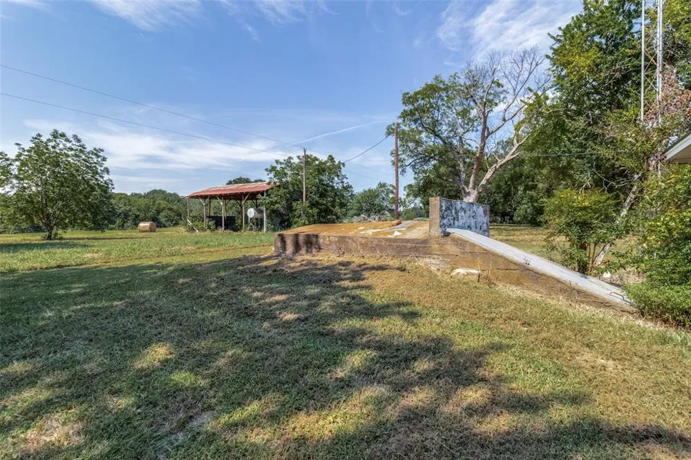 2102 County Road 2610 Bonham, TX 75418
