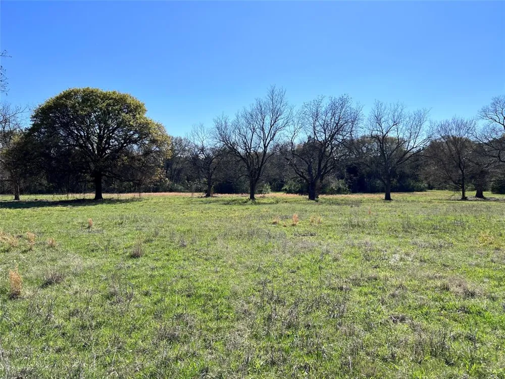 2102 County Road 2610 Bonham, TX 75418