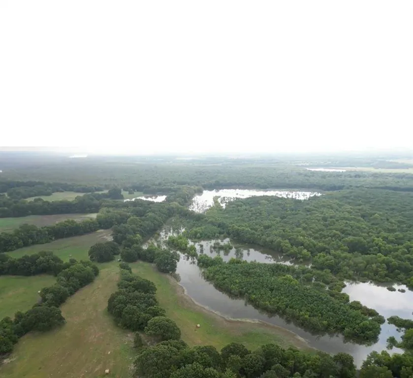 2102 County Road 2610 Bonham, TX 75418