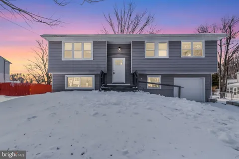 502 BLOOMFIELD DRIVE