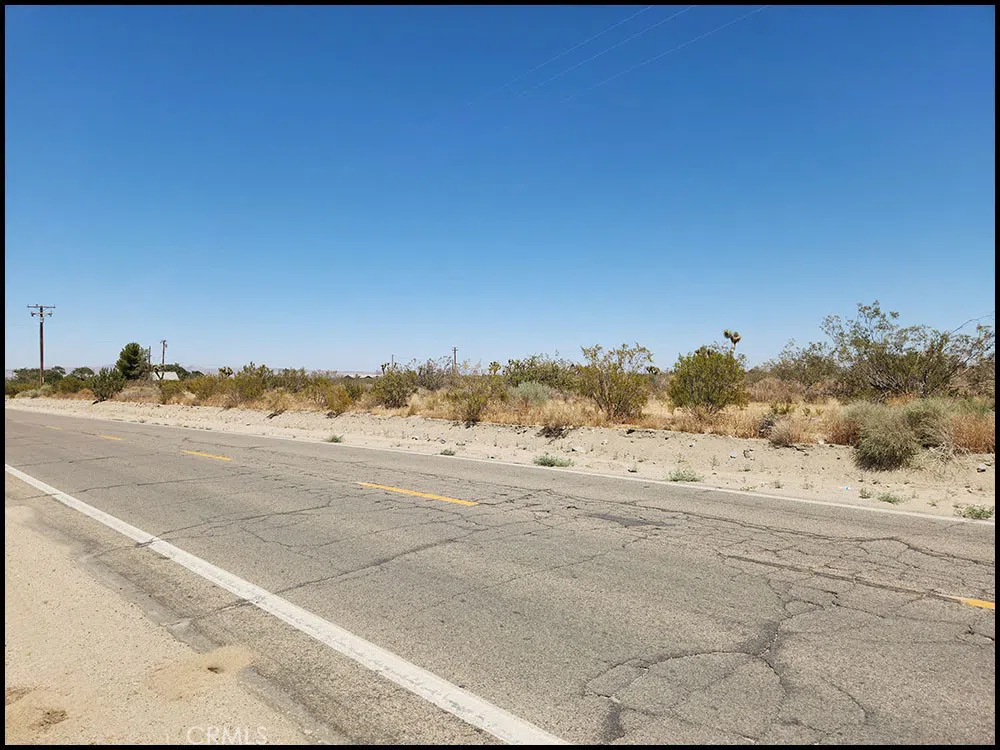 Oasis Road Pinon Hills, CA 92372