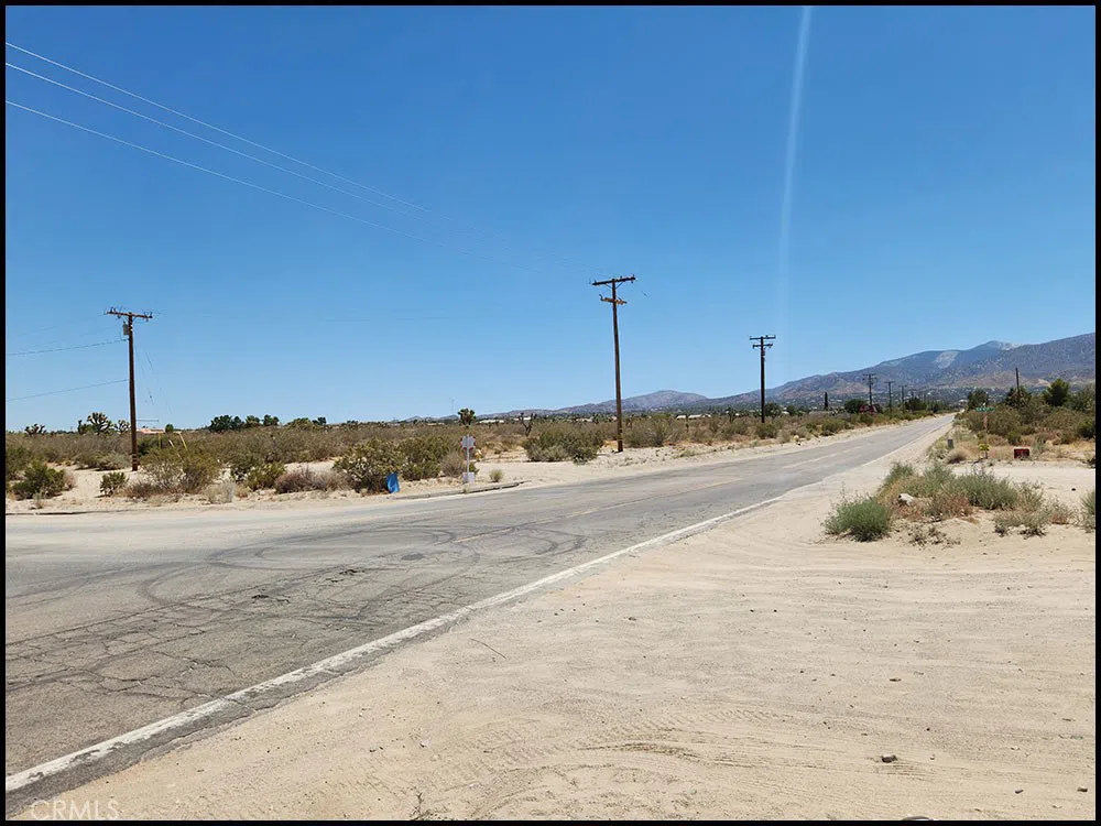 Oasis Road Pinon Hills, CA 92372