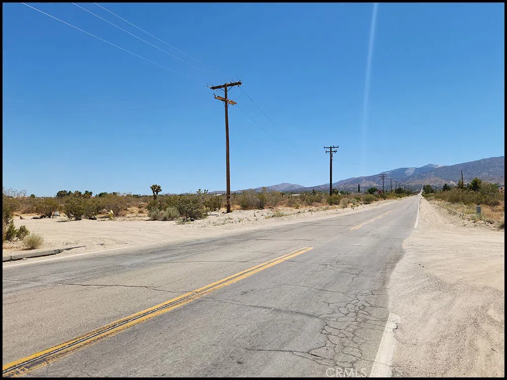 Oasis Road Pinon Hills, CA 92372