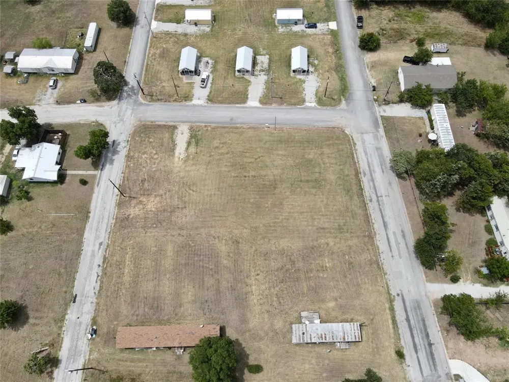 509 Ussery Street Bowie, TX 76230