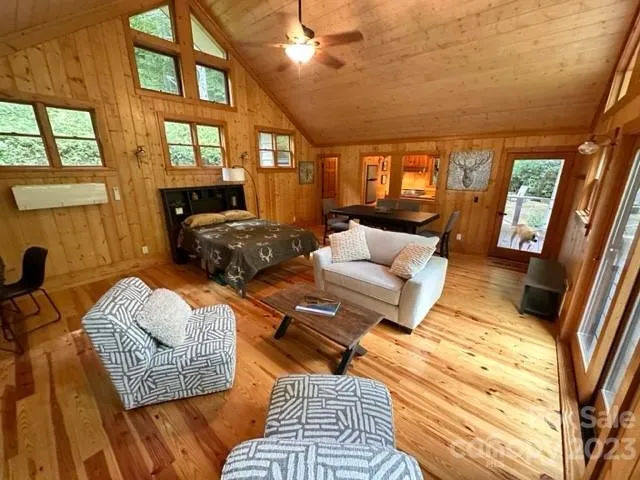 619 Speckled Feather Pass Sapphire, NC 28774