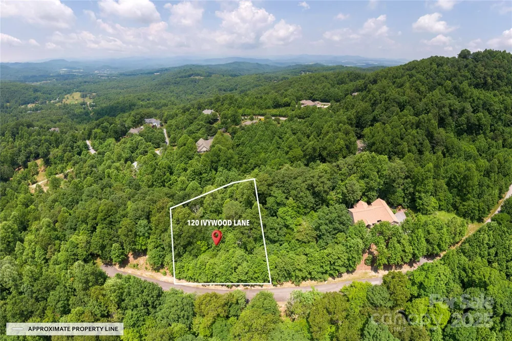 120 Ivywood Lane Laurel Park, NC 28739