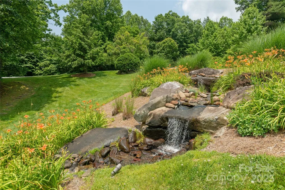 120 Ivywood Lane Laurel Park, NC 28739