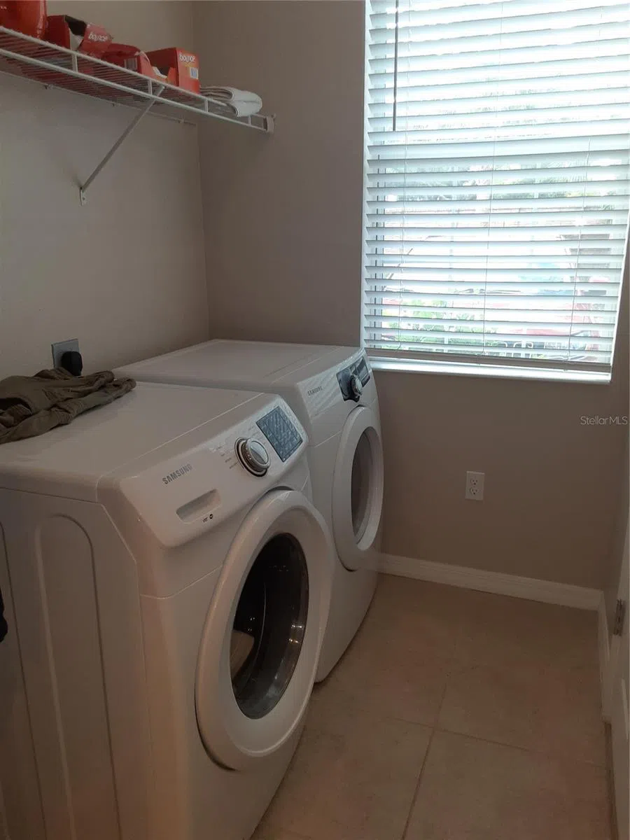 3716 82ND AVENUE CIRCLE E #102 Sarasota, FL 34243