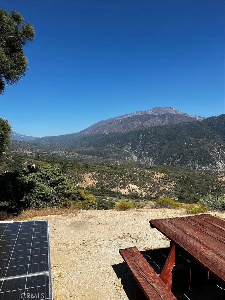 35194 Pyramid Running Springs, CA 92382