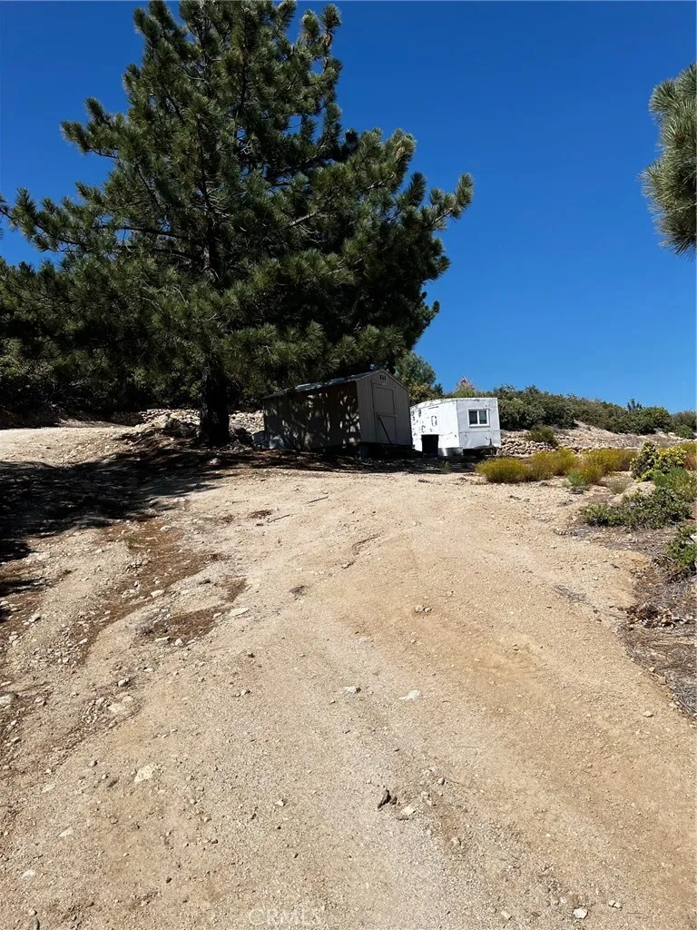 35194 Pyramid Running Springs, CA 92382