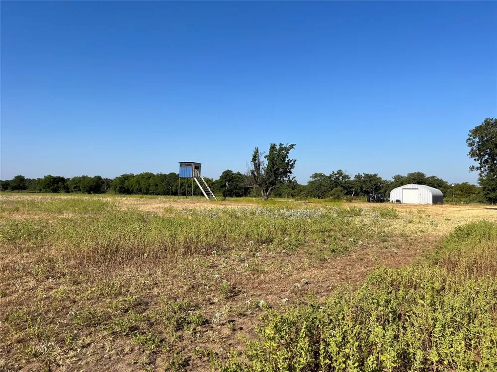 207 County Road 125 Comanche, TX 76442