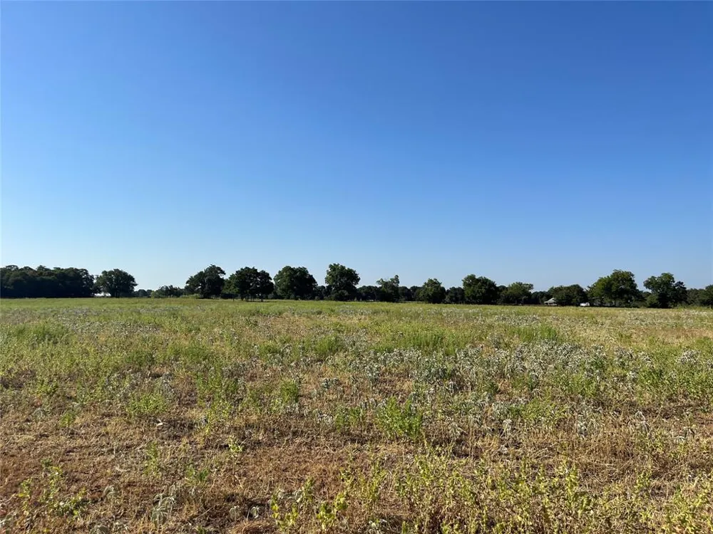 207 County Road 125 Comanche, TX 76442