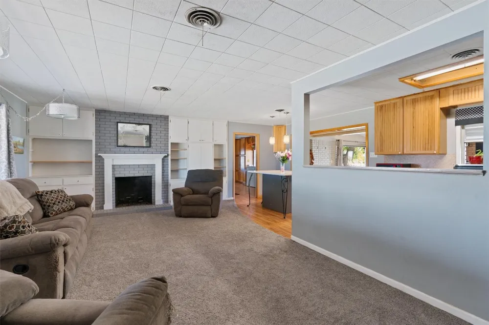 323 County Road 450 Thorndale, TX 76577