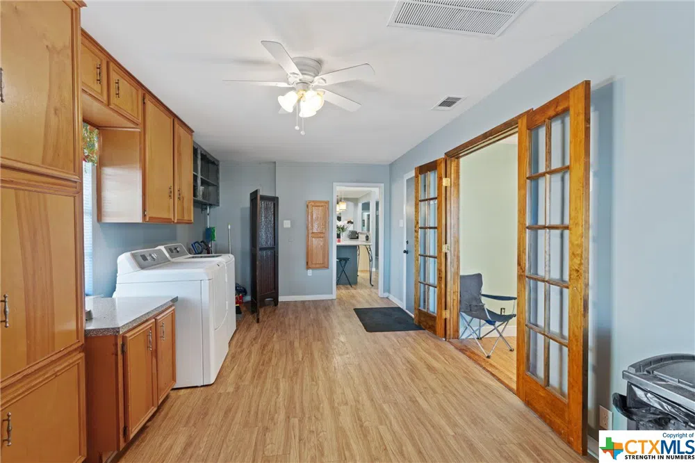 323 County Road 450 Thorndale, TX 76577