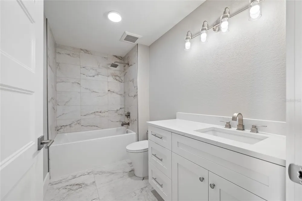14048 GULF BOULEVARD #402 Madeira Beach, FL 33708