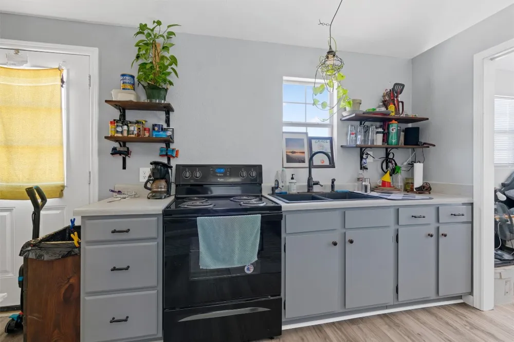 459 County Road 450 Thorndale, TX 76577