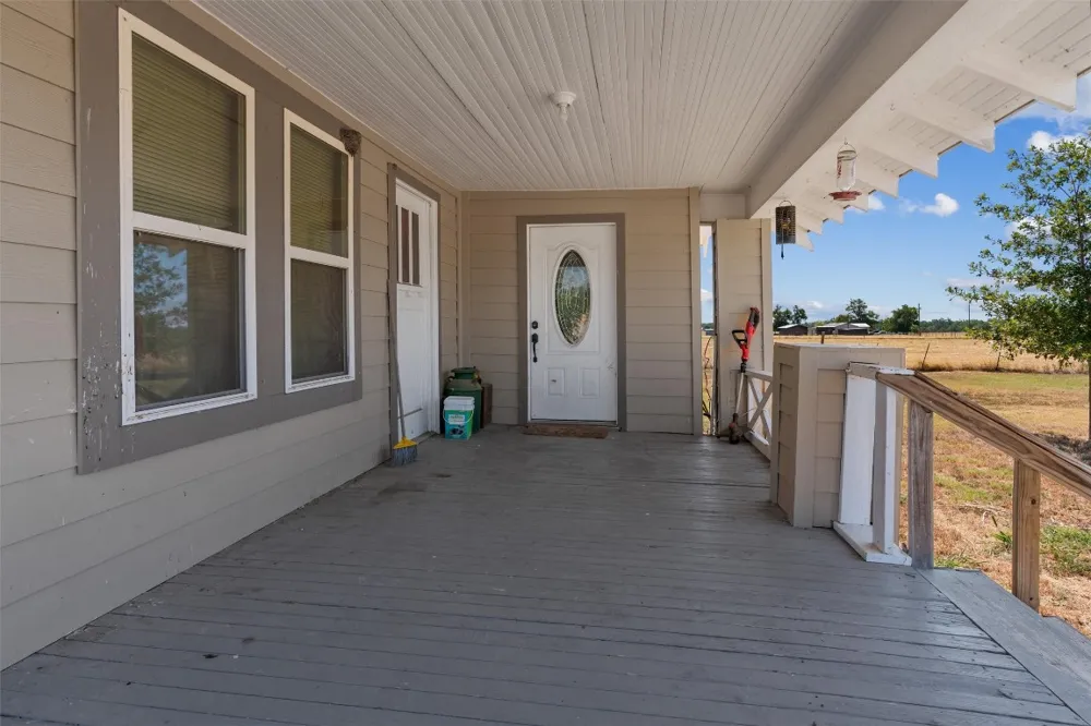 459 County Road 450 Thorndale, TX 76577