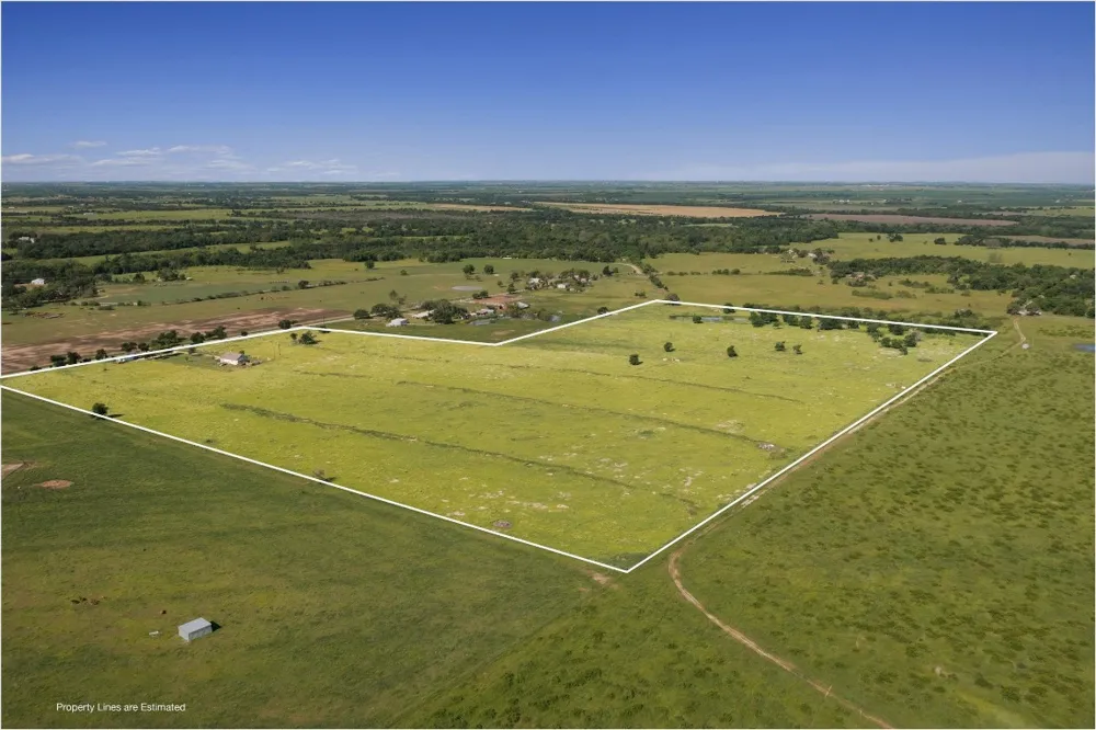 459 County Road 450 Thorndale, TX 76577