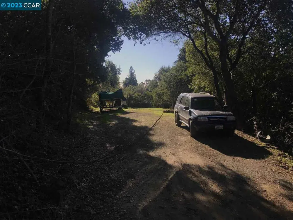 4937 Crow Canyon Rd Castro Valley, CA 94552