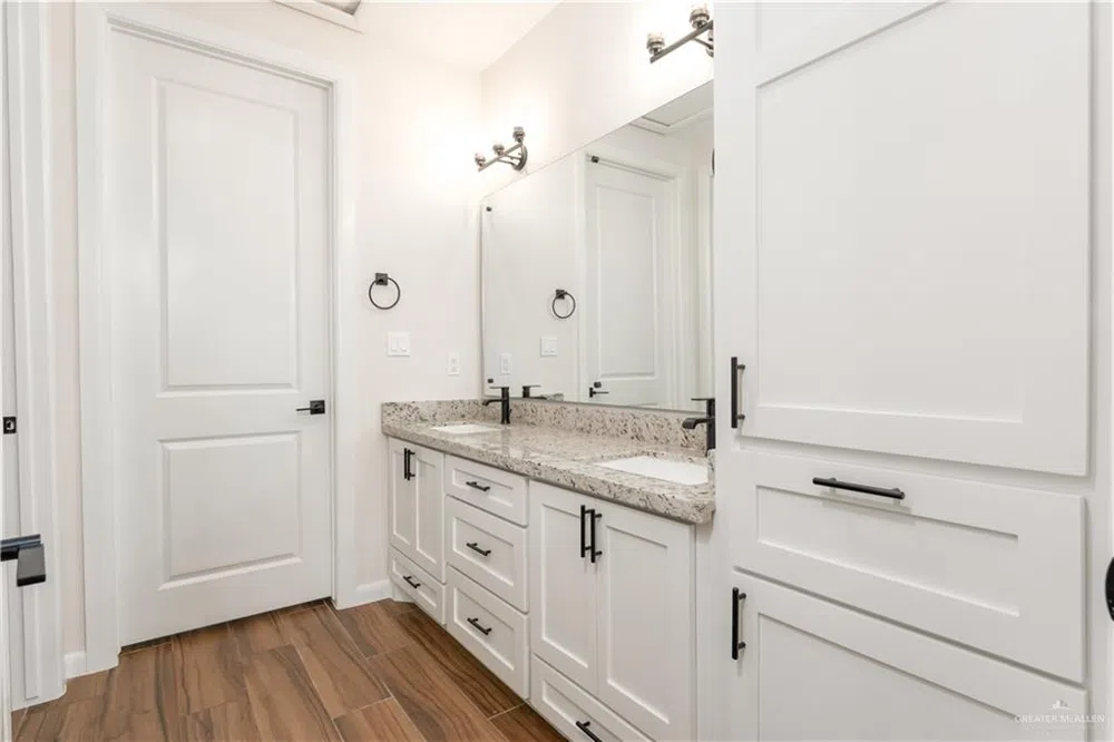 1406 E Danielle Avenue Pharr, TX 78577