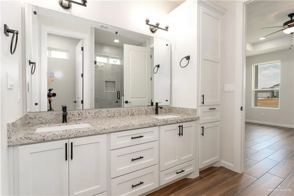 1406 E Danielle Avenue Pharr, TX 78577