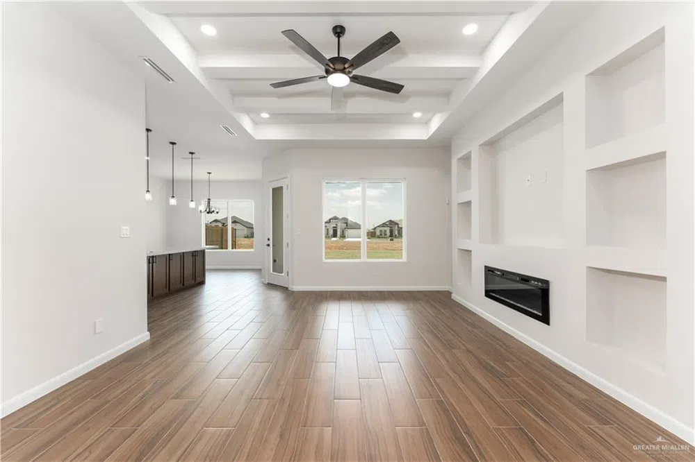 1406 E Danielle Avenue Pharr, TX 78577
