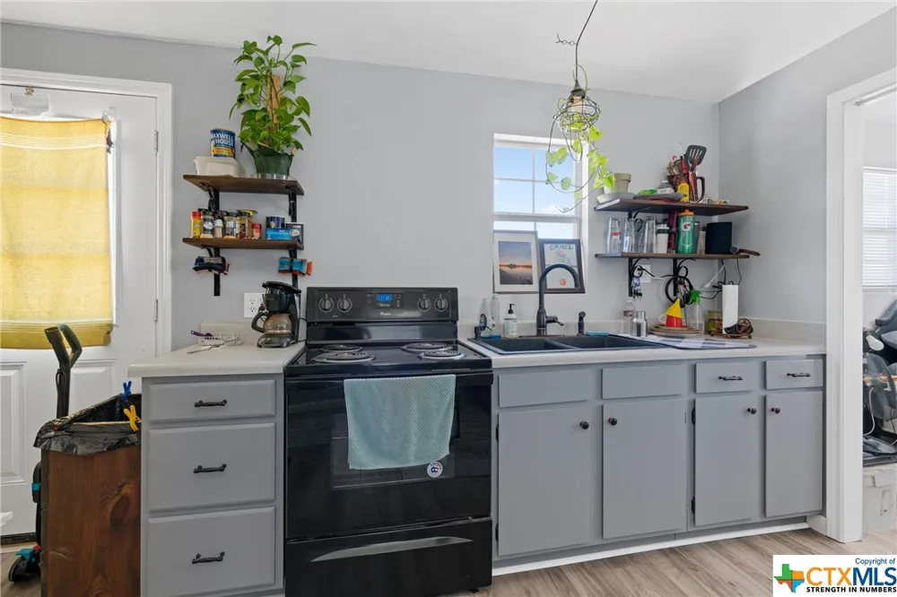 459 County Road 450 Thorndale, TX 76577