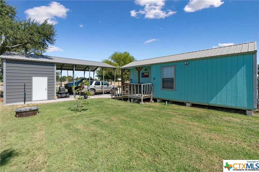 459 County Road 450 Thorndale, TX 76577