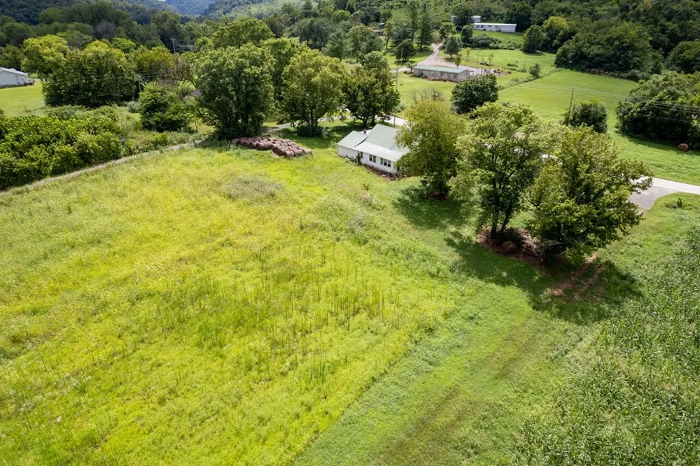12493 Dodson Branch Gainesboro, TN 38562