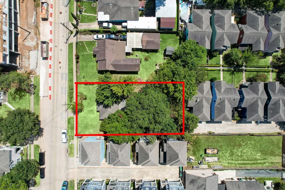 1124 W 23rd Street Houston, TX 77008
