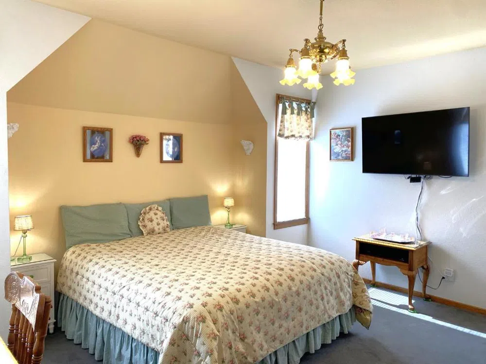 122 2nd Avenue Santa Cruz, CA 95062